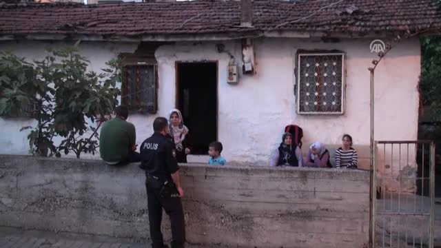 Okula Gitmek İstemeyen Minik Efe’yi Polis İkna Etti
