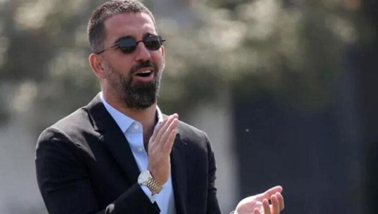 Galatasaray’ın uçakları yıldızsız dönmüyor! Transferi Arda Turan bitirecek