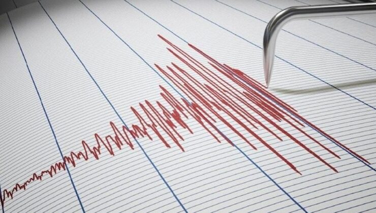 Son Dakika: Endonezya’nın Banda Denizi açıklarında art arda 6,7 ve 7,1 büyüklüğünde depremler meydana geldi
