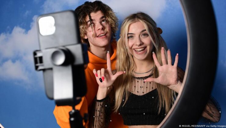 Toplumsal medya: Influencer iktisadı nasıl işliyor?