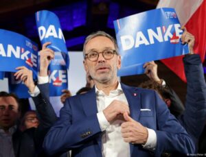 Avusturya’da çok sağcı FPÖ’ye oy veren Türkler var mı?