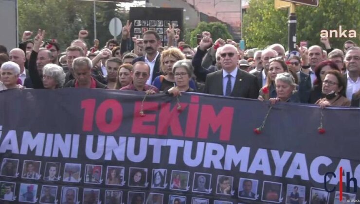 Gar katliamı anmasında adalet vurgusu