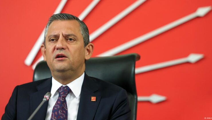Özgür Özel, Selahattin Demirtaş’ı ziyaret etti