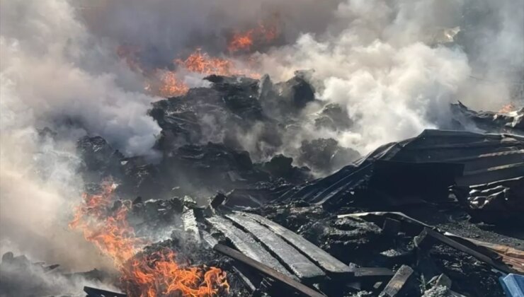 Alanya’da klima ve kuluçka makinelerinin bulunduğu depoda ikinci kez yangın çıktı