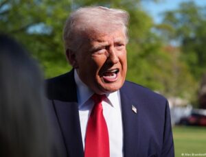 Trump: Hürmüz Boğazı’na abluka uygulayacağız