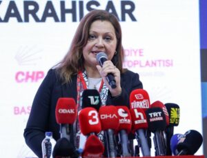Burcu Köksal CHP’den AKP’ye geçti