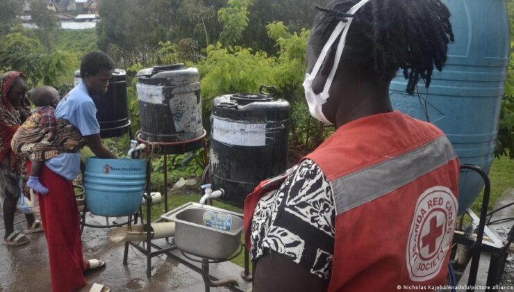 Ebola salgını: Hurafeler müdahaleyi zorlaştırıyor