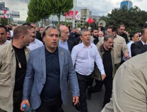 Özgür Özel’in tarihi Meclis yürüşü