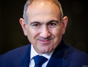 Paşinyan: “Türkiye’ye demir yolu kontağı açıldı”