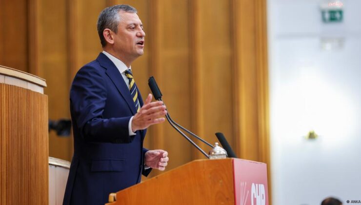 CHP’de küme toplantılarına Özgür Özel devam edecek