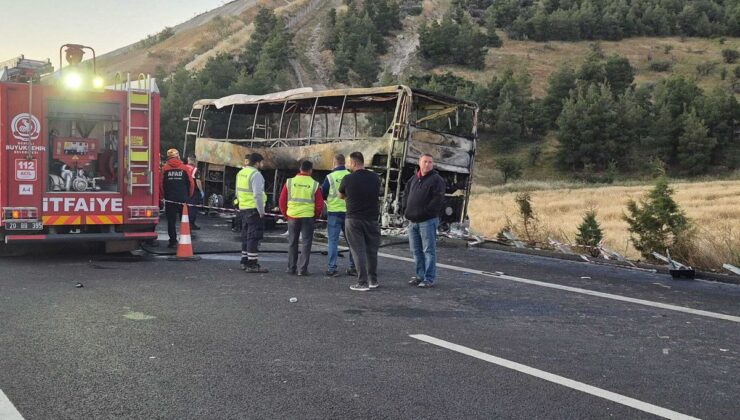 Denizli’de bariyerlere çarpan yolcu otobüsü yandı: 1’i bebek 8 ölü, 33 yaralı