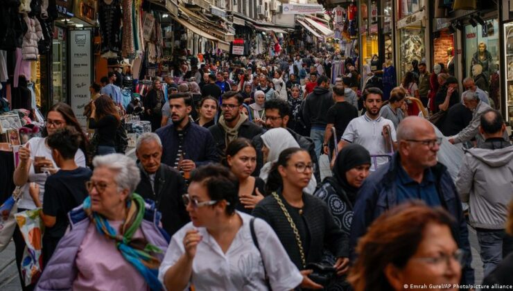 TÜRK-İŞ: Açlık hududu 35 bin TL, yoksulluk sonu 114 bin TL
