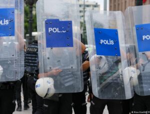 Ahbap’a ikinci dalga operasyon: 4 şirkete kayyum