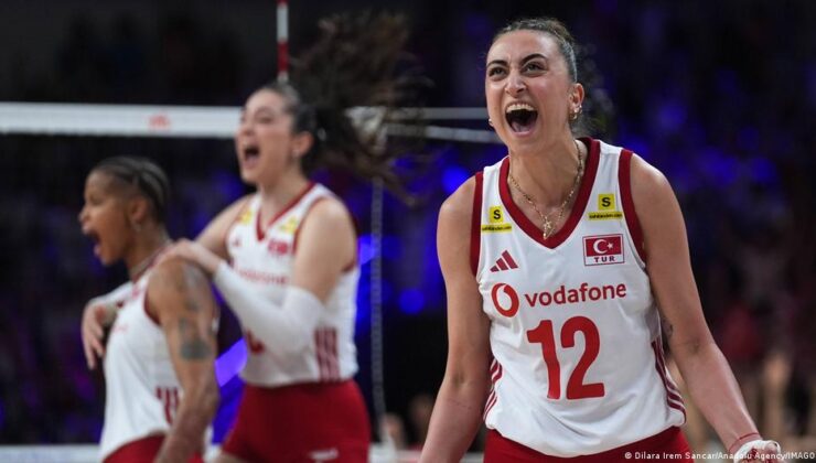 Filenin Sultanları finalde: Rakip Brezilya